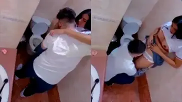Bokep Indo Pelajar SMA Ngentot di Toilet Sekolah