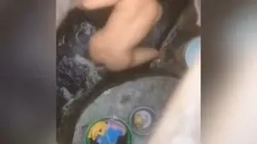 Dokumentasi Gadis Cantik Live Kasur Mandi