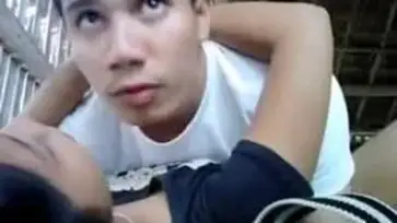 Gadis Cantik Pasrah Goyang Kasur Tempat Sepi