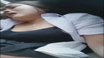 Lagi Ngentot Di Mobil Sampe Squirt