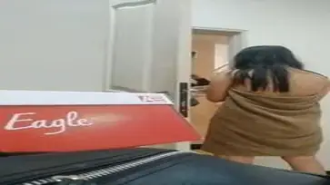 Miss S Jailin Pengantar Pizza