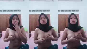 Tante Istri Cantik Pasrah Goyang Kasur Hot
